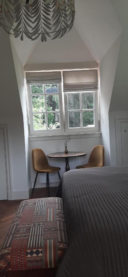 Huize Koempoelan Bed and Breakfast Νάαρντεν Εξωτερικό φωτογραφία