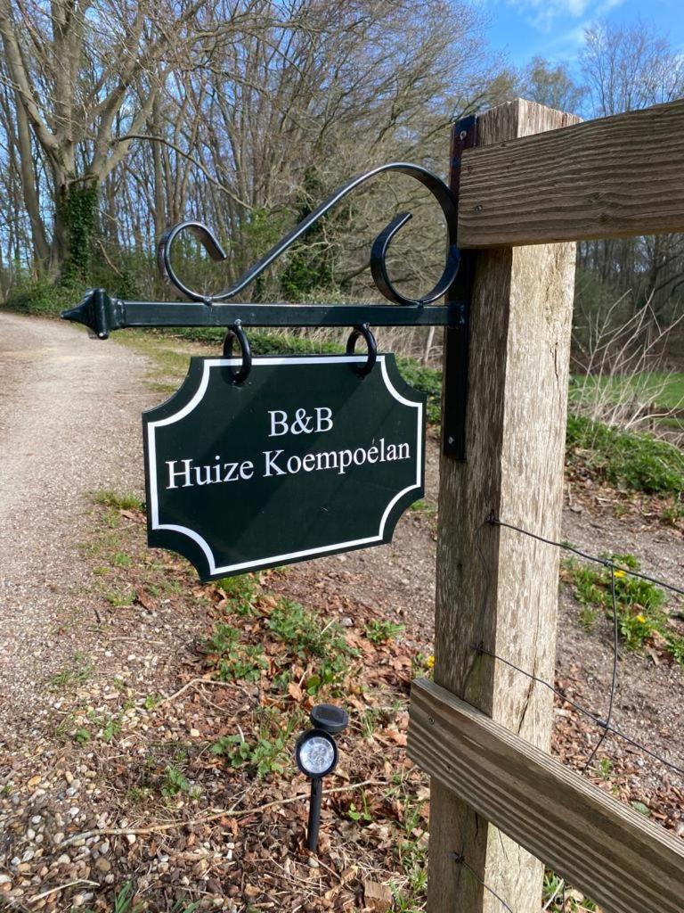 Huize Koempoelan Bed and Breakfast Νάαρντεν Εξωτερικό φωτογραφία
